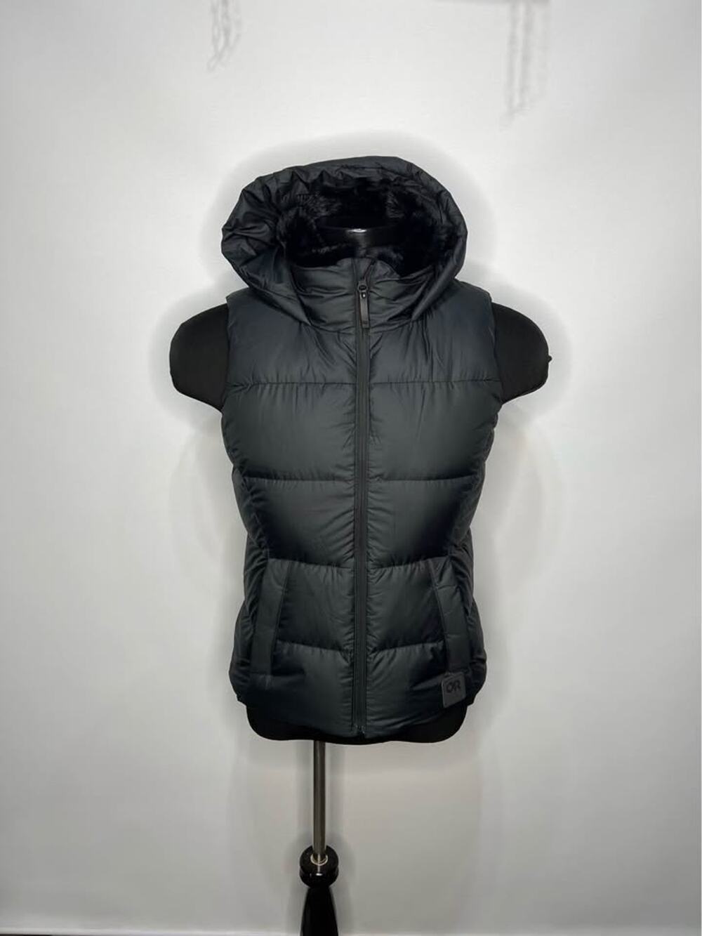 Outdoor Research OR Coldfront 700 Down Vest Women’s medium